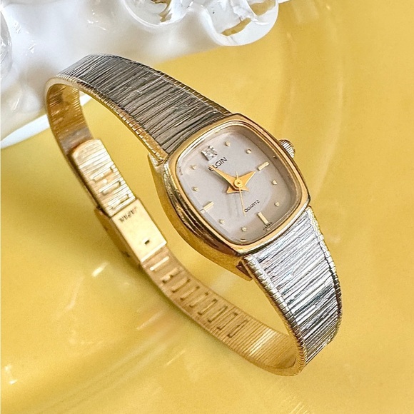 Vintage Elgin EK601-007 Diamond Quartz Two Tone Ladies Watch - Picture 2 of 15